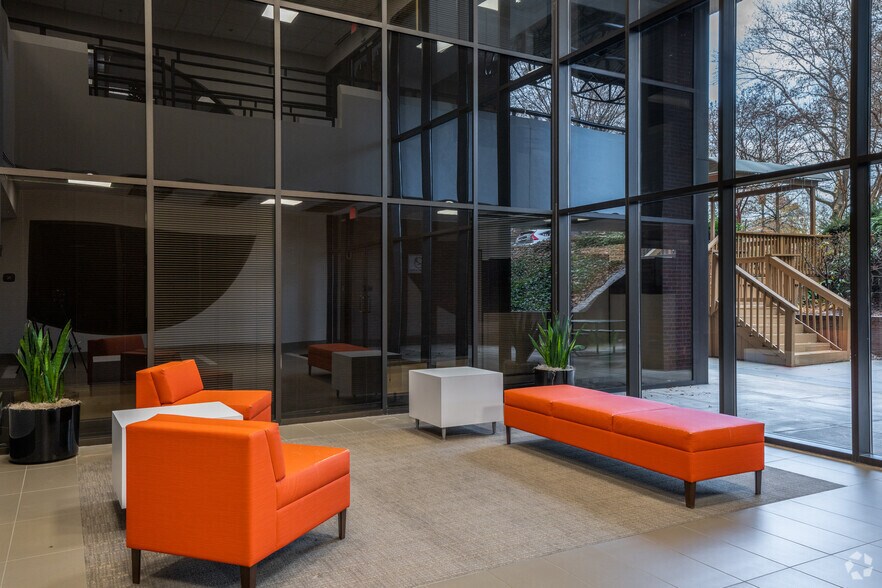 More Photos Of 2809 Emerywood Pky, Richmond Office For Lease