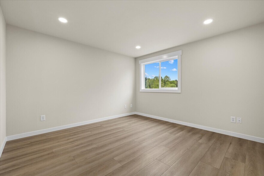 More Photos Of 930 Stitch Rd, Lake Stevens Apartments For Sale