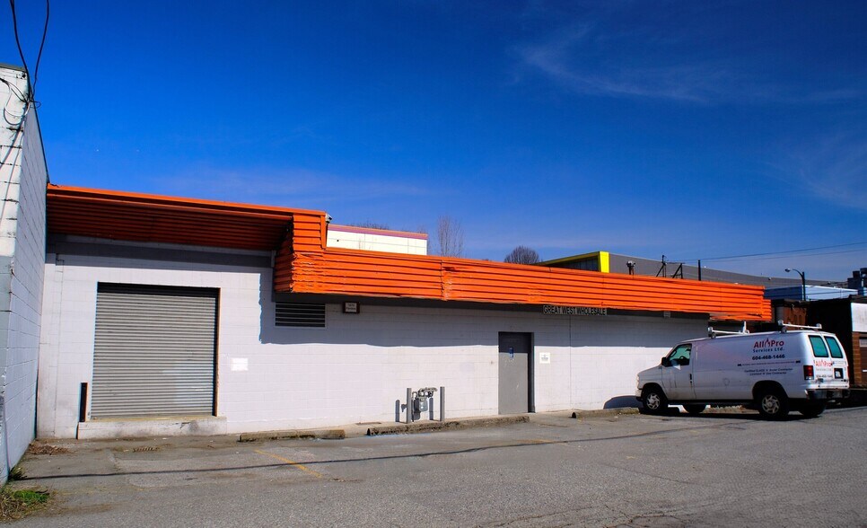 More Photos Of 1670 Pandora St, Vancouver Warehouse For Sale