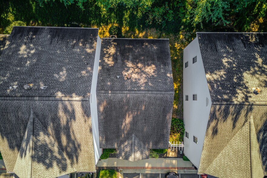 More Photos Of 1100 Powers Pl, Alpharetta Office Residential For Sale