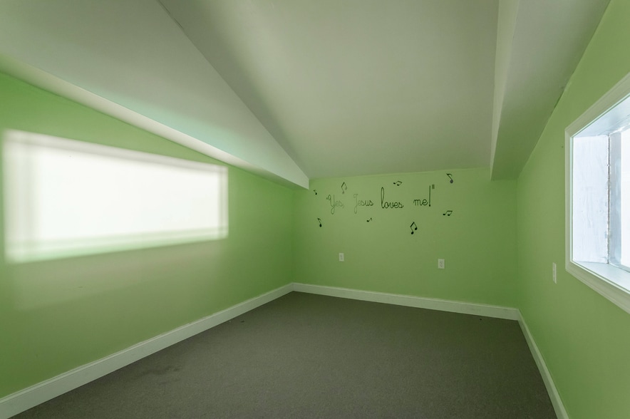 More Photos Of 0 Ehrich Ave, Bridgeport Religious Facility For Sale