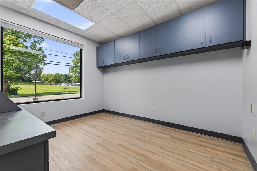 More Photos Of 2143a-2145 Old Ashland City Rd, Clarksville Freestanding For Lease