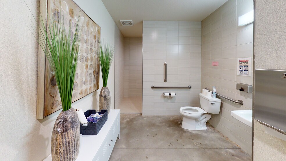 More Photos Of 5102 S Pinnacle Hills Pky, Rogers Office For Lease