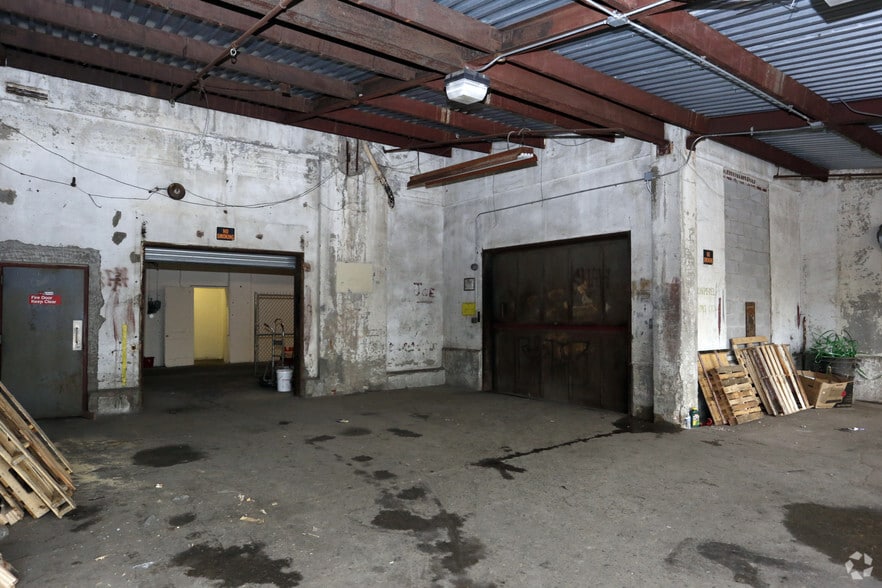 More Photos Of 545 N Arlington Ave, Bloomfield Manufacturing For Lease