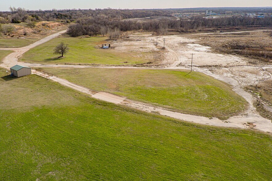 More Photos Of 12941 N Anderson Rd, Jones Land For Sale