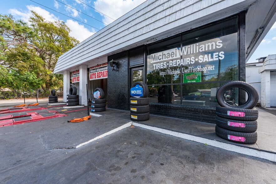 More Photos Of 2501 Sanford Ave, Sanford Auto Repair For Sale