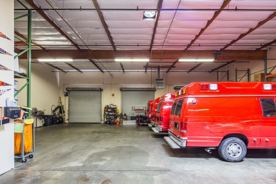 More Photos Of 2349 N Watney Way, Fairfield Unknown For Lease