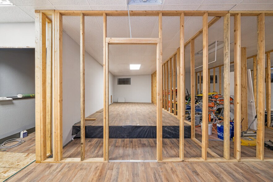 More Photos Of 2015 1st St, Tillamook General Retail For Sale