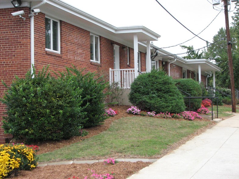 More Photos Of 7309 Highland St, Springfield Light Distribution For Lease