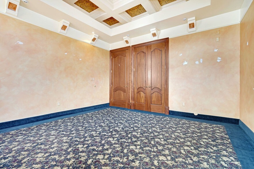 More Photos Of 1386 US Highway 22, Lebanon Unknown For Lease