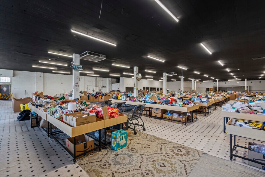 More Photos Of 3230 Troost Ave, Kansas City Freestanding For Sale