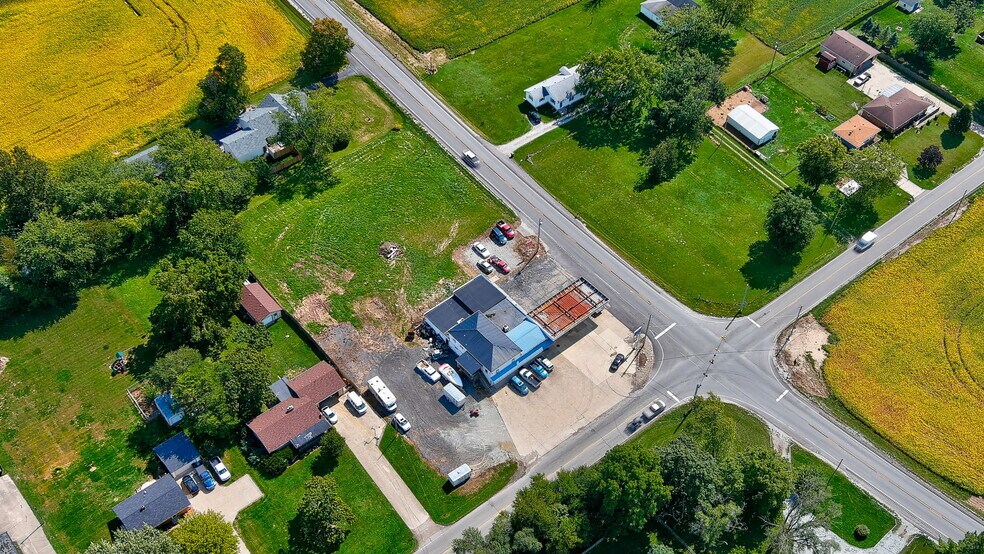 More Photos Of 5982 W State Road 32, Anderson Service Station For Sale