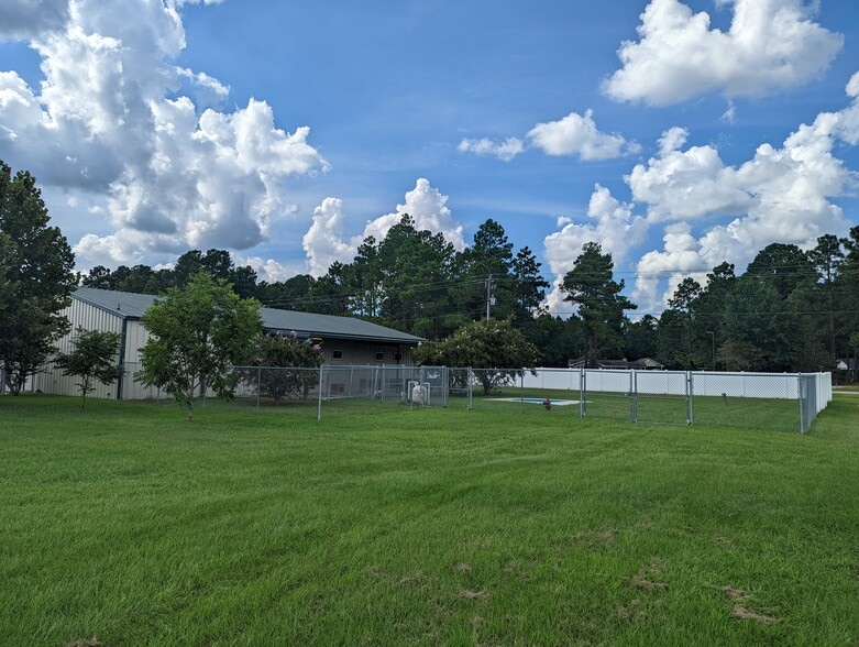 More Photos Of 2608 E Highway 76, Marion General Retail For Sale