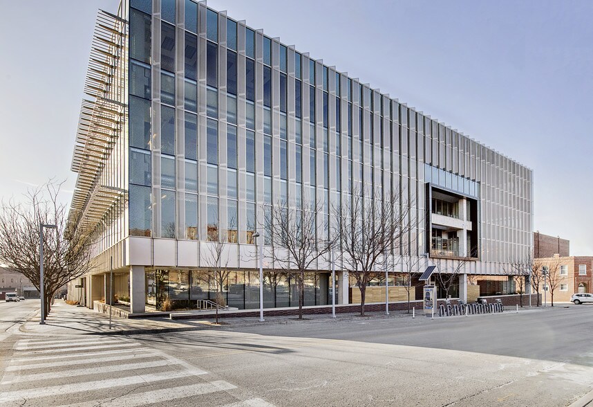 More Photos Of 300 Wyandotte St, Kansas City Office For Lease
