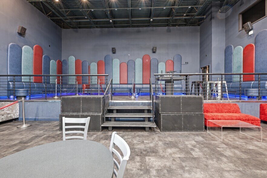 More Photos Of 370 E Main St, Ansonia Restaurant For Sale