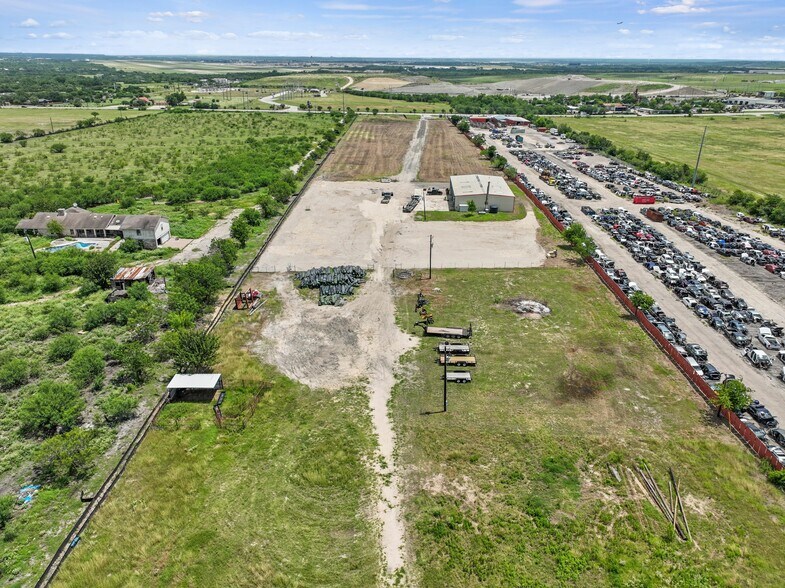 More Photos Of 9605 Fm 812, Austin Warehouse For Lease