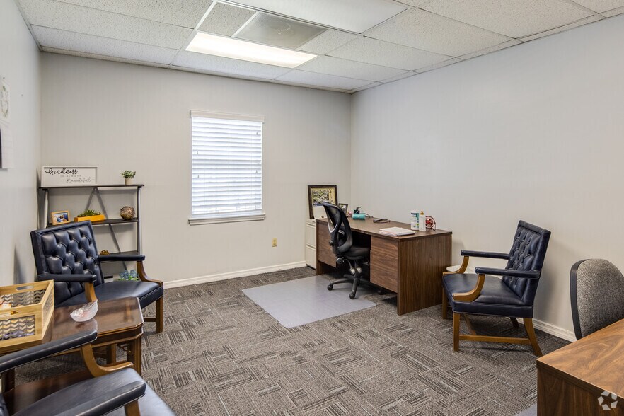 More Photos Of 5639 Hansel Ave, Orlando Medical For Lease