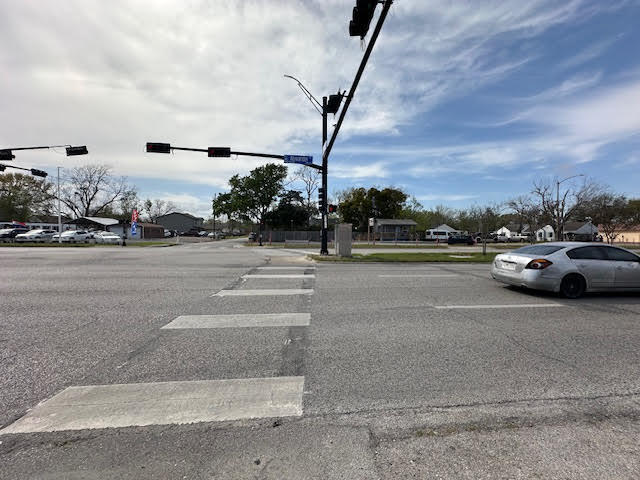 More Photos Of 1000 N Alexander Dr, Baytown Freestanding For Sale