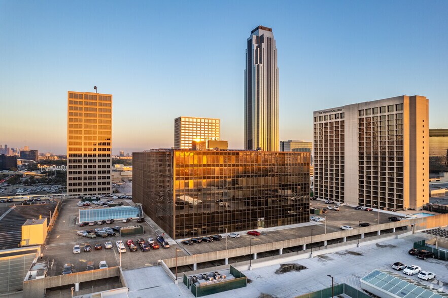 More Photos Of 5065-5075 Westheimer Rd, Houston Office For Lease