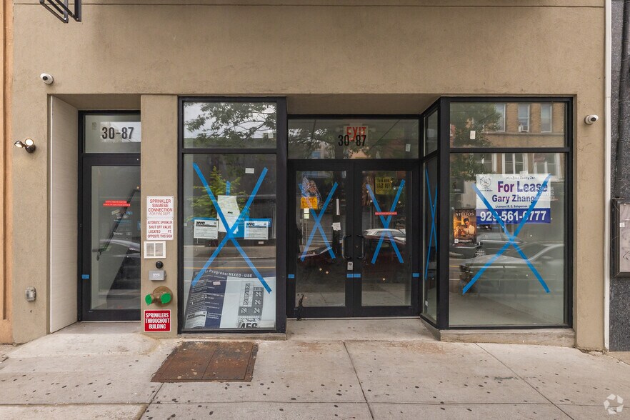 More Photos Of 30-87 Steinway St, Astoria Apartments For Lease