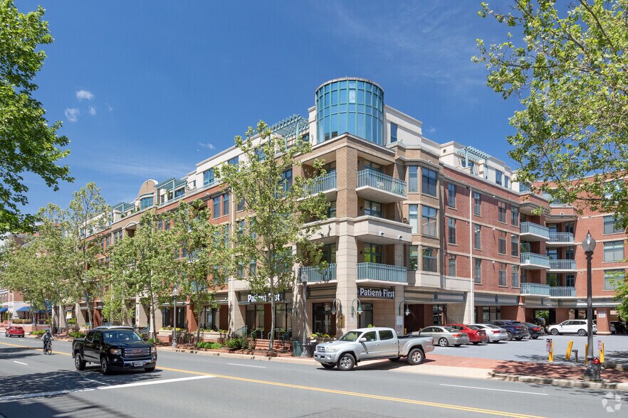 Primary Photo Of 502 W Broad St, Falls Church Apartments For Lease