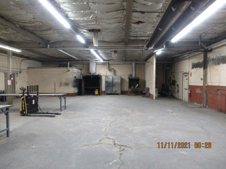 More Photos Of 63 Railroad Ave, Wallkill Warehouse For Lease