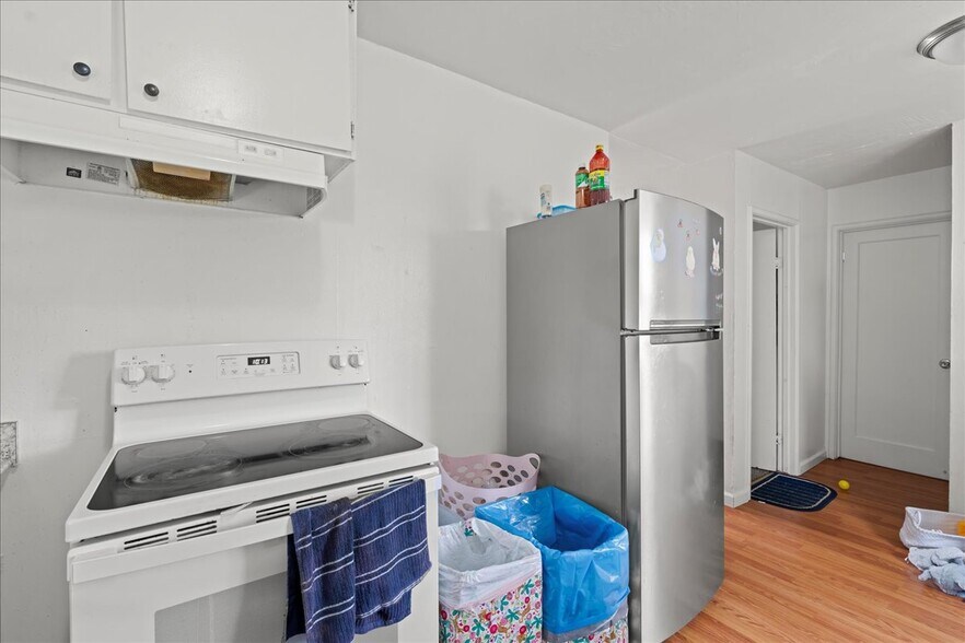 More Photos Of 545 Hampshire Ave, Redwood City Apartments For Sale