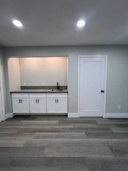 More Photos Of 2209 Highway 3, Dickinson Office Residential For Sale