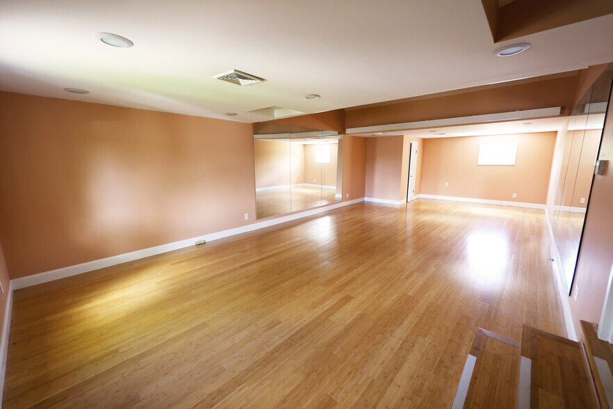 More Photos Of 812 State Road 206, Princeton Office For Lease