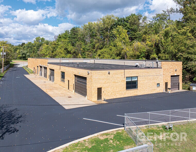 Primary Photo Of 250 Curry Hollow Rd, Pittsburgh Warehouse For Lease