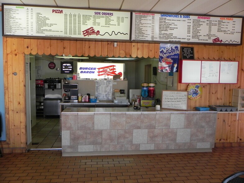 More Photos Of 5004 45 Ave, Mayerthorpe Restaurant For Sale