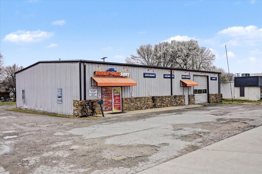 More Photos Of 603 W Rogers Blvd, Skiatook Freestanding For Sale