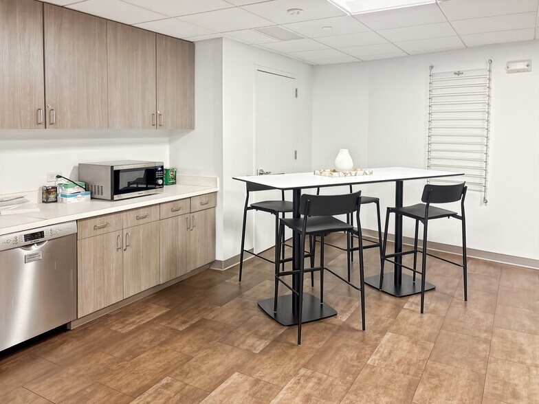 More Photos Of 9 West Broad St, Stamford Coworking Space