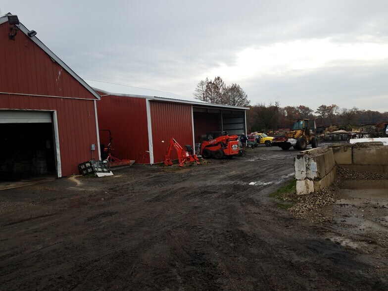 More Photos Of 434 Oakshade Rd, Shamong Garden Center For Sale