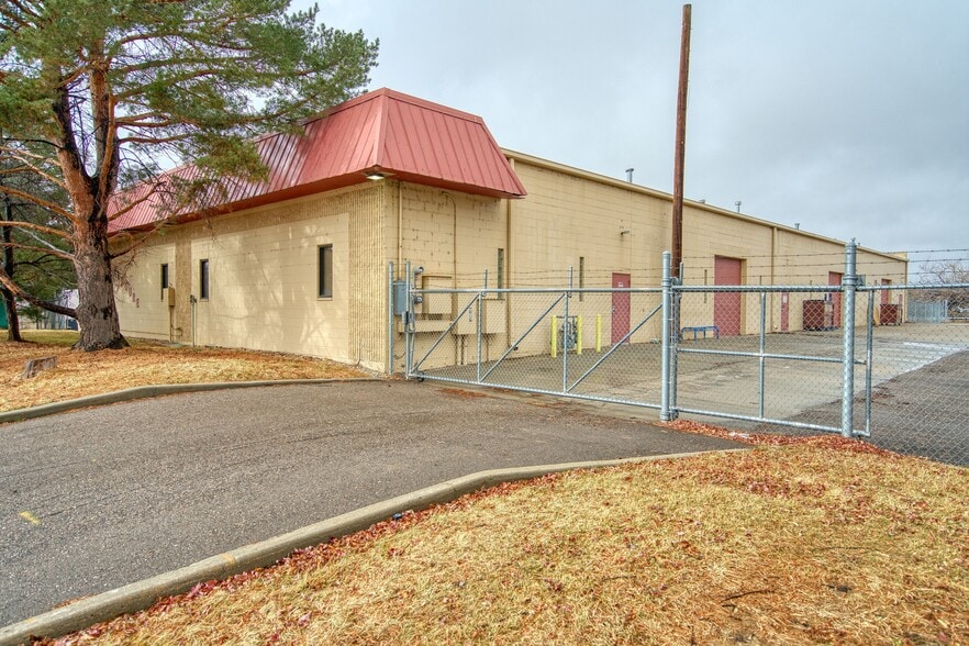More Photos Of 1820 Delaware Pl, Longmont Warehouse For Sale