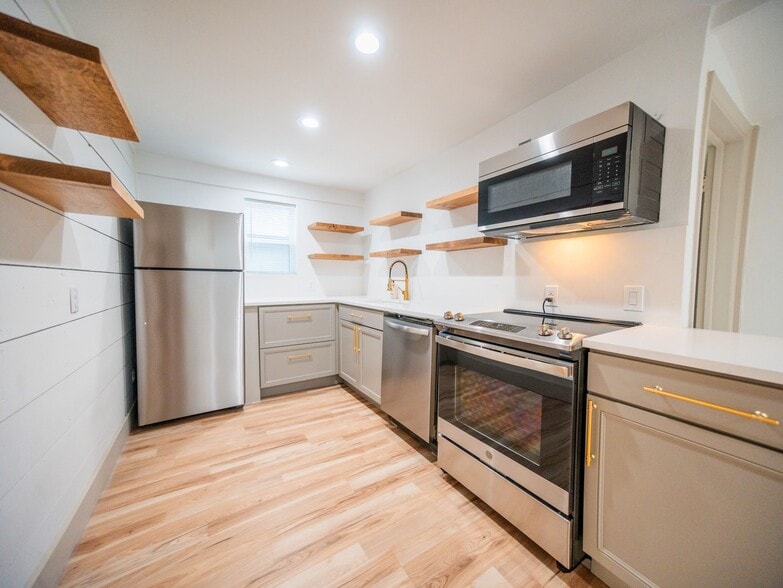 More Photos Of 5740-5742 Llano Ave, Dallas Apartments For Sale