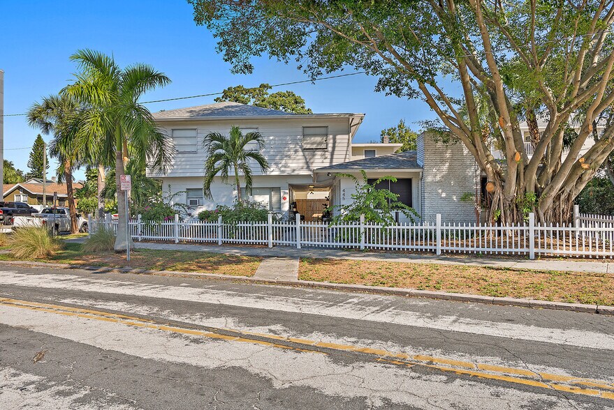 More Photos Of , Saint Petersburg Multifamily For Sale
