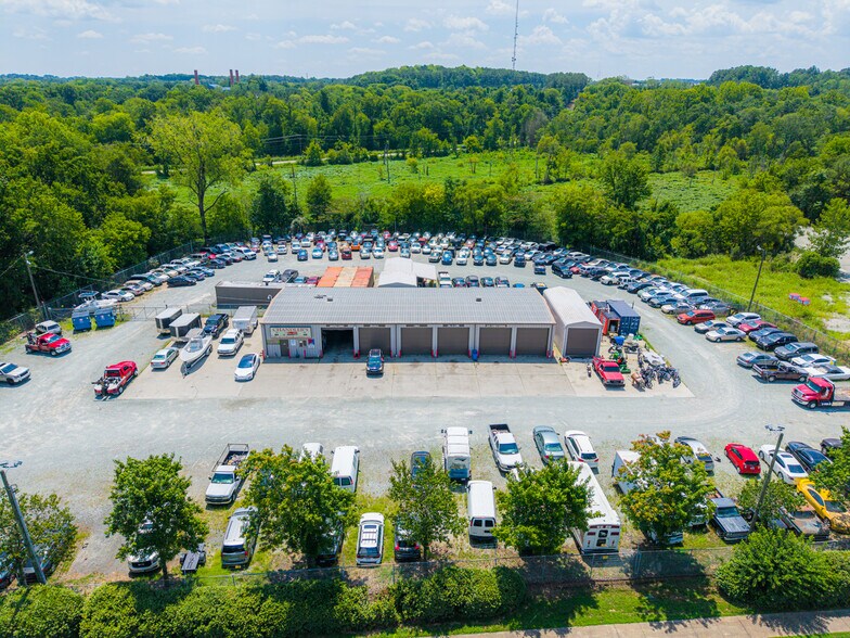 More Photos Of 1314 E Club Blvd, Durham Auto Repair For Lease