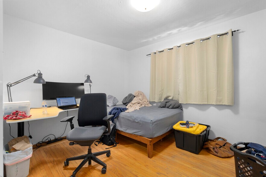 More Photos Of 2003-2005 Berkeley Way, Berkeley Apartments For Sale