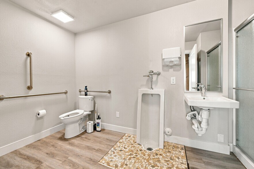 More Photos Of 3200 N I 25, Pueblo Land For Lease