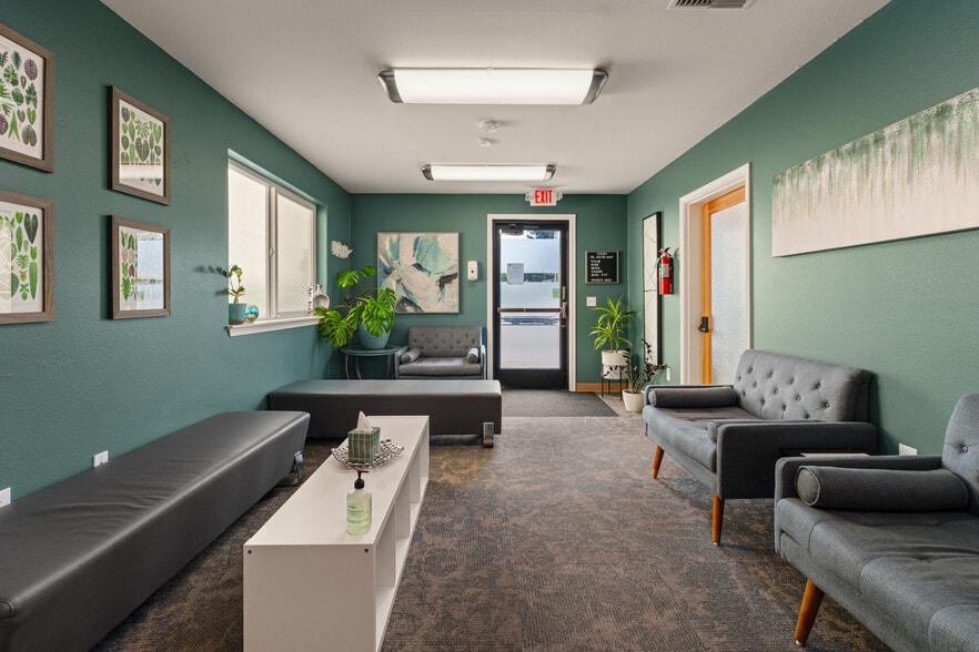 More Photos Of 6110 N Lombard St, Portland Medical For Lease