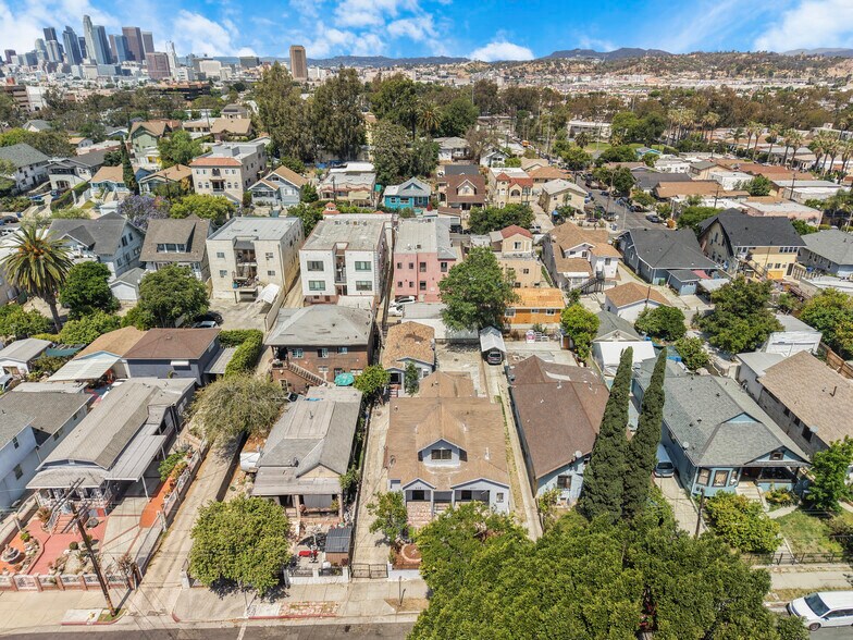 More Photos Of 605 N St Louis St, Los Angeles Multifamily For Sale