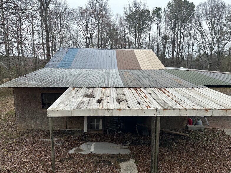 More Photos Of 13790 Veterans Memorial Hwy, Winston Office Residential For Sale