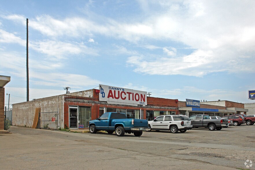 More Photos Of 2804 NW 10th St, Oklahoma City Manufacturing For Sale