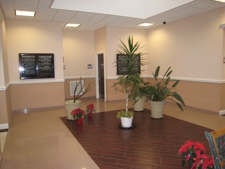More Photos Of 500 Montauk Hwy, West Islip Medical For Lease