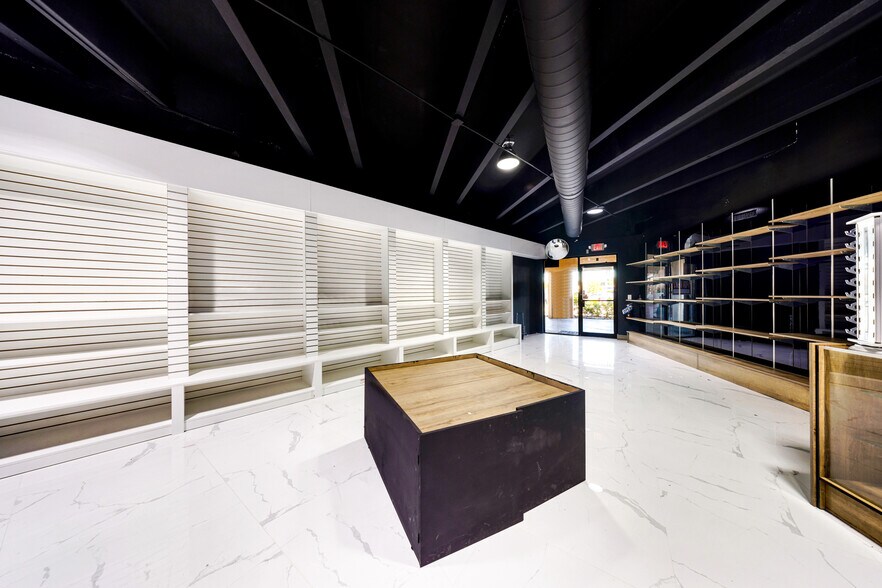 More Photos Of 380 E 9th St, Hialeah Unknown For Lease