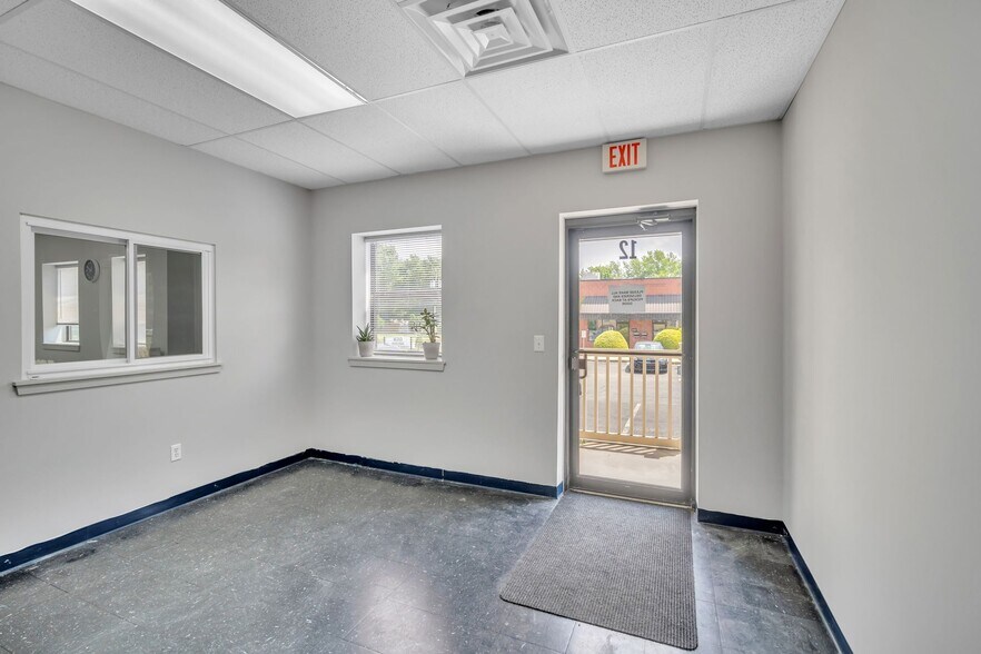 More Photos Of 600 Deer Rd, Cherry Hill Light Distribution For Sale