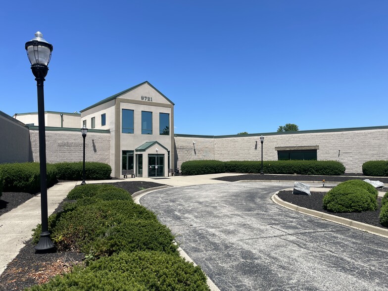 Primary Photo Of 9721 Ormsby Station Rd, Louisville Office For Sale