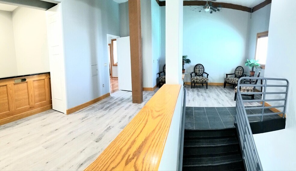 More Photos Of 1001 Riverside Dr, Palmetto Office For Lease