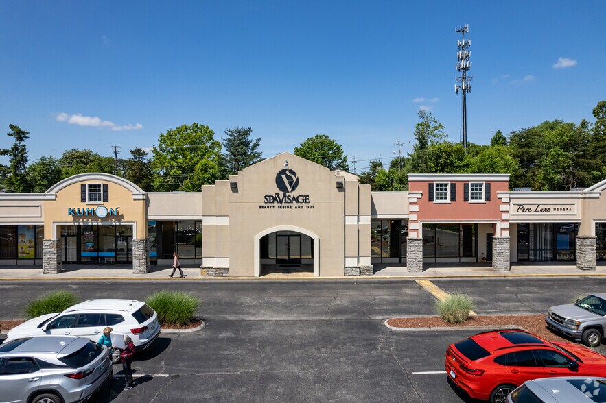 More Photos Of 1645 Downtown West Blvd, Knoxville General Retail For Sale